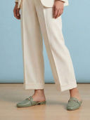Green color option, Sold out, Currently selected