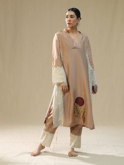 Arpita Sulakshana - Rose Gold Hand Painted Kurta Set