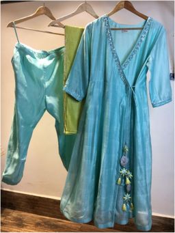 Taraasi - Kashish' Handloom Chanderi Silk Hand Embroidered Anarkali Kurta with Pant and Dupatta