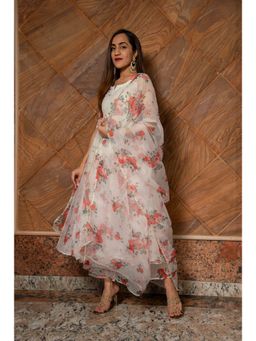 POMCHA - Red And White Floral Organza Anarkali (Set of 3)