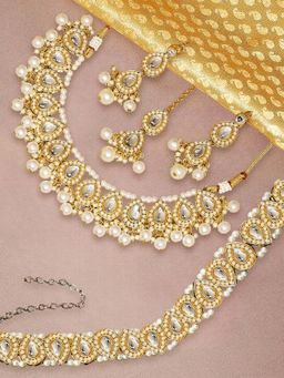 OOMPH - Gold Kundan & Pearls Jadau Necklace Set with Earrings, Maangtikka & Hair Chain