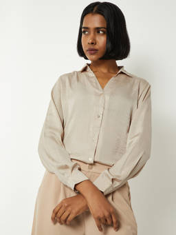 max - Women Solid Satin Finish Shirt