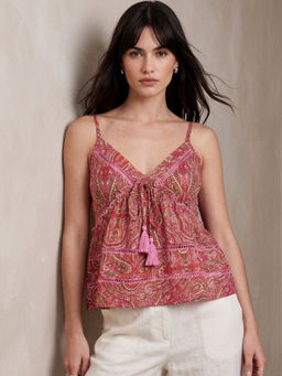 Outzidr - Pink Bombay Floral With Taseel Details At Front Top