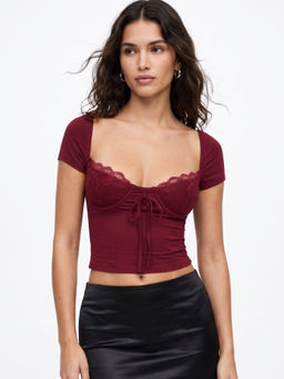 Outzidr - Wine Slim Fitted Top With Lace