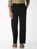 Black color option, Sold out, Currently selected