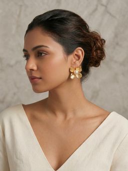 Kraft Smiths - Zelda Gold and Pearl Stud Earrings