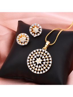 SHILLYN - Diamond Embrace Chain Pendant & Earrings
