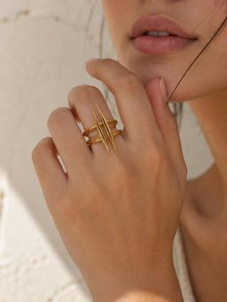 Niska - Golden Anti Tarnish Ring