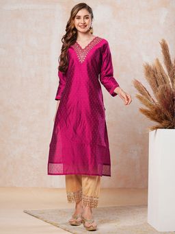 FASHOR - Magenta Embroidered Embellished/Sequined Kurta