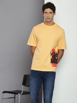 Calvin Klein - Men Orange Cotton Graphic Relaxed Fit T-Shirt