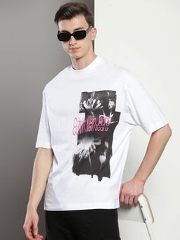 Calvin Klein - Men White Cotton Graphic Oversized Fit T-Shirt