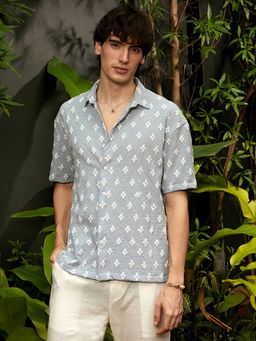 Campus Sutra - Men's Baby Grey Tactile Oversized Casual Shirt