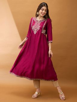Globus - Burgundy Floral Embroidered Round Neck Anarkali Kurta