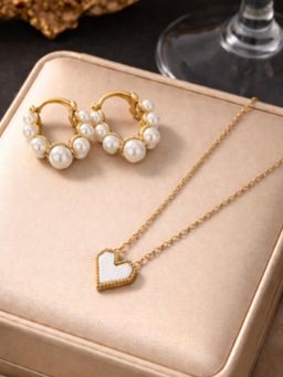 ISHKAARA - Women White Pearl Heart Jewellery Set