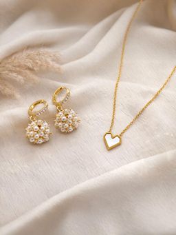 ISHKAARA - Women White Heart Pearl Necklace Set