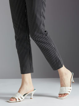 Inc.5 - Women Off White Textured Open Toe Kitten Heels