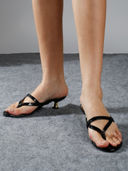 Black color option, Sold out, Currently selected