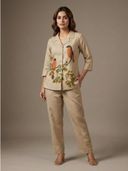 Beige color option, Currently selected