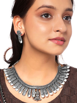 Yellow Chimes - Kolhapuri Work Silver Traditional Choker Necklace Sets for Women