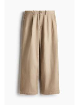 H&M - Men Beige Loose Fit Chinos