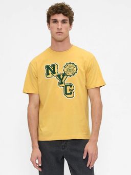 GAP - Men Yellow Cotton Crew Neck Typography Half Sleeves T-Shirt