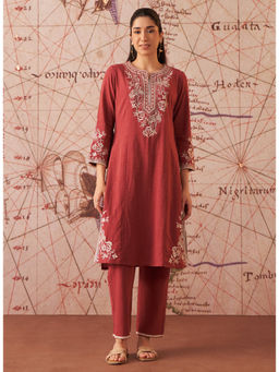 Lakshita - Women Peach Embroidered Cotton Kurta with Pant (Set of 2)