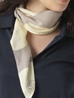 RAREISM - Rhombus Shaped Print Contemporary Scarf