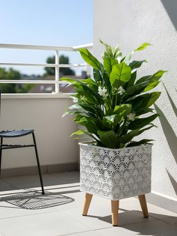 Aarvi Decor - White Metal And Wood Freestanding Square Planter