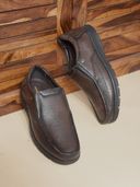 Brown color option, Currently selected