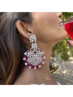 Putstyle - American Diamond Danglers In Ruby Stone