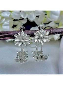 Putstyle - Oversized Flower Hoop Silver Polish Earrings