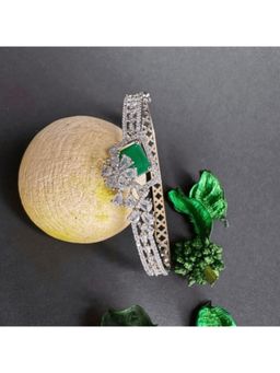 Putstyle - Classy Emerald Green American Diamond Bracelet