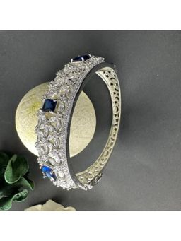 Putstyle - Sapphire Cz Stones Studded Silver Plated Women Bracelet