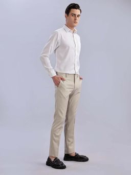 Tommy Hilfiger - Regular Fit Solid Mid Rise Trouser