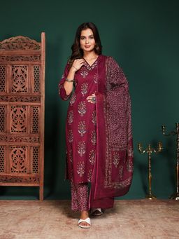 MEENA BAZAAR - Floral Printed Wine Cotton Kurta with Pant and Dupatta
