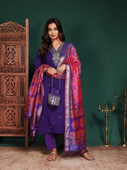 MEENA BAZAAR - Embroidered Purple Cotton Kurta with Pant and Dupatta