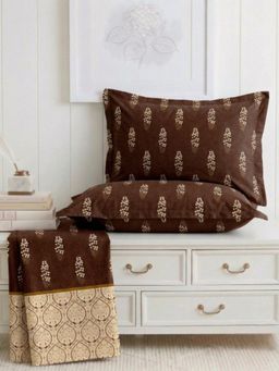 the White Moss - Brown 250Tc Pure Cotton Reactive King Bedsheet With 2 Pillow Covers