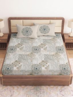 CHHAVI INDIA - Beige Vintage Medallion King Microfiber Bedsheet with 2 Pillow Covers