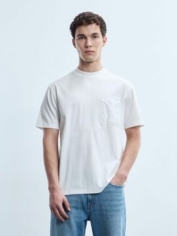 Flying Machine - Men White Solid Relaxed Fit T-shirt