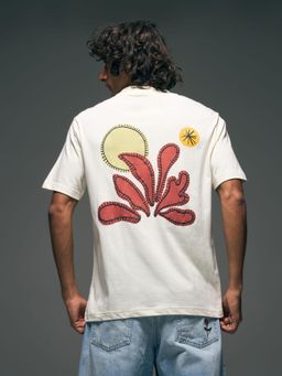 Flying Machine - Men White Street Vibe Graphic Printed Relaxed Fit T-shirt