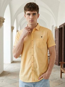 KUONS AVENUE - Men Yellow Solid Linen Cotton Casual Shirt