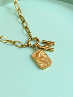 Nekhi - Elegant 2 Charms Necklace - Gold