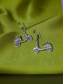 Spring Soul - Silva Sutra Scooter Charm Earrings - Silver