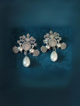 Spring Soul - Silva Sutra Vintage-Inspired Pearl Drop Earrings - Silver