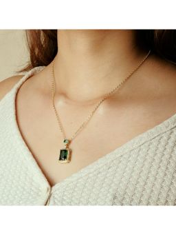 UPAKARNA - Emerald Stone Necklace - Green