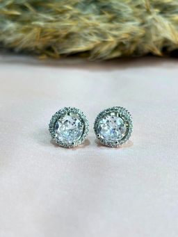 Nekhi - Round Solitaire Detachable Stud Earrings (Medium) - White