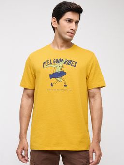 Spykar - Men Yellow Graphic Regular Fit T-Shirt