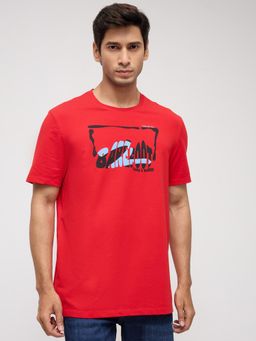 Spykar - Men Red Graphic Regular Fit T-Shirt