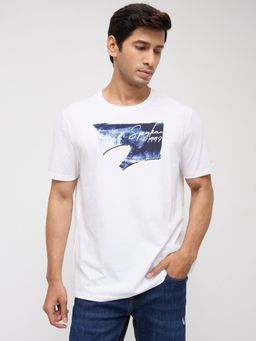 Spykar - Men White Graphic Regular Fit T-Shirt