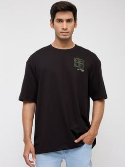 Spykar - Men Black Graphic Relaxed Fit T-Shirt